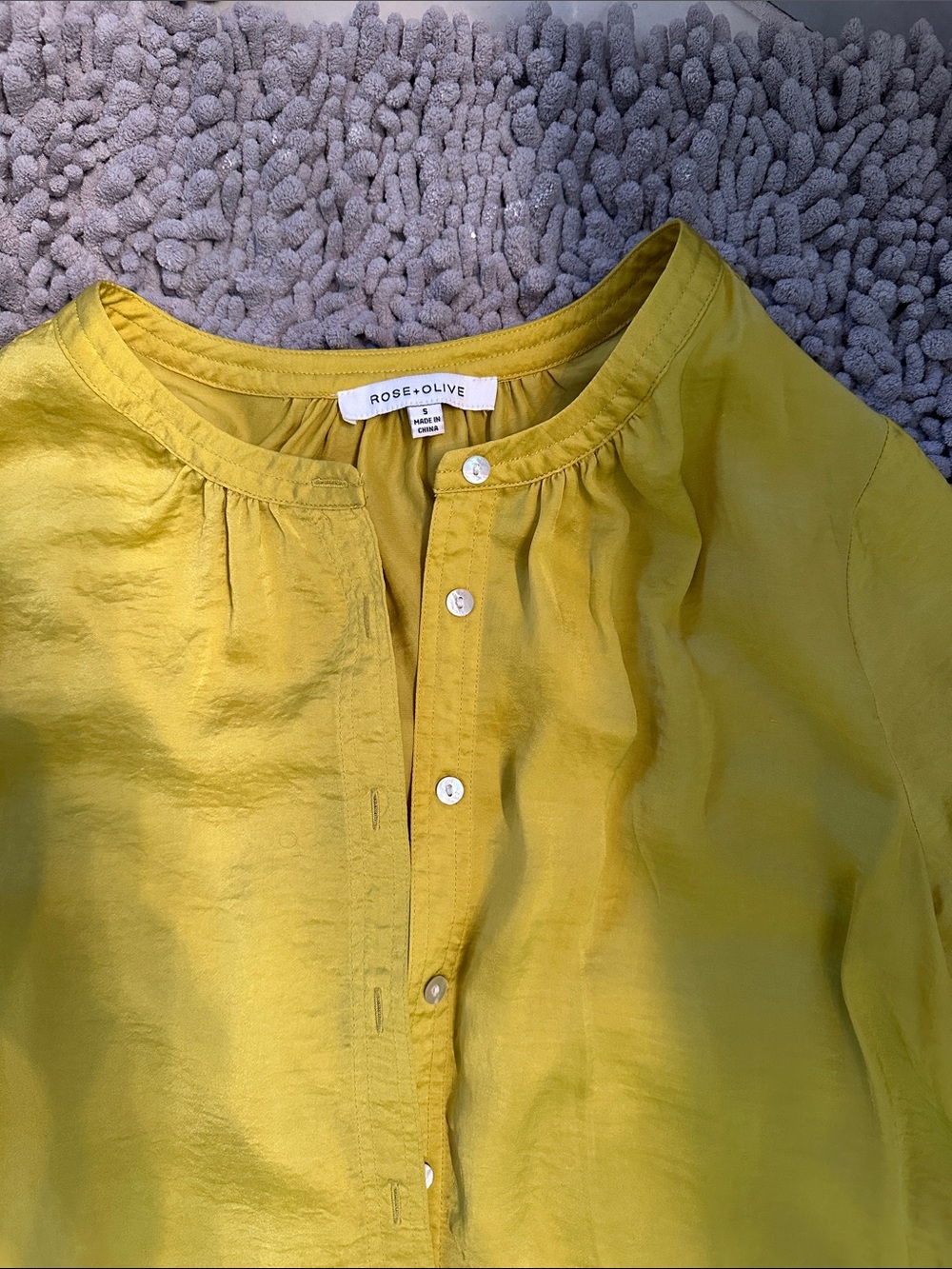 🔥Bright Button-Front Blouse ☀️yellow color - Picture 3 of 3